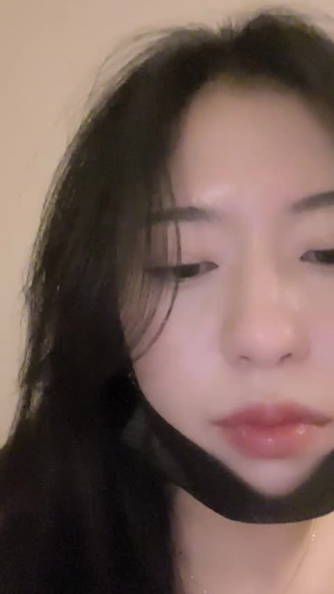 딸기 300개 팬방 2301210356 mp4
