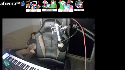 아프리카TV 녹음실에서 뽕지노출 자위후 잠방