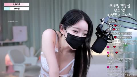 moem9e9 20240812