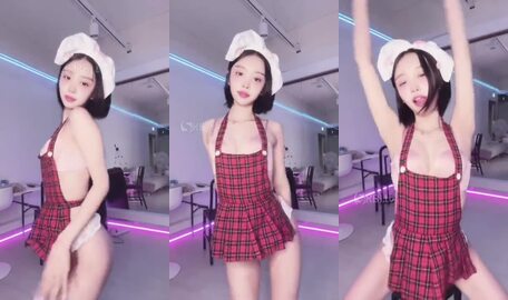 부산딸램jjeong 메이드복구슬댄스 Jjeongi maid dance in pearl thong