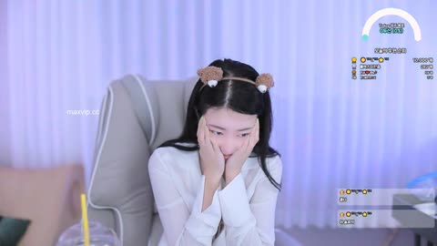 유주 250218 73928dg 82918407